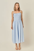 Midikleid mit Gingham-Muster, gesmoktem Oberteil, eckigem Ausschnitt und Schleifenträgern