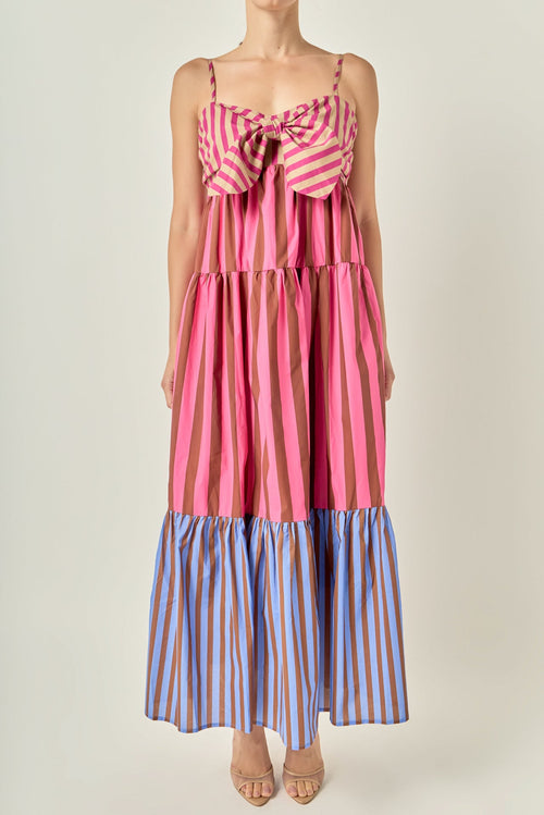Maxikleid mit Colorblock-Mix-Streifen, Bindeband vorne und gesmokten, dreistufigen Volants