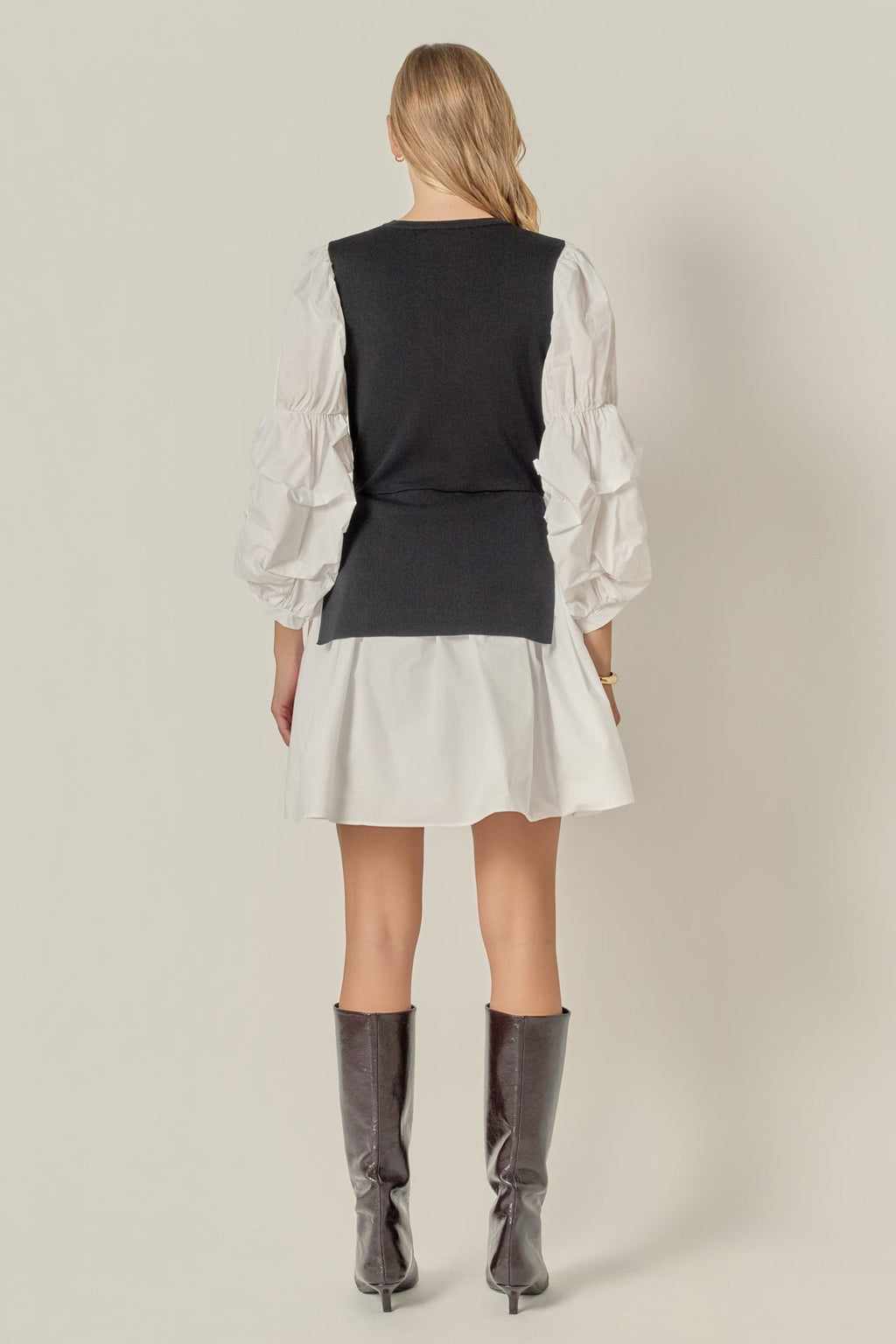 Mini-Kleid mit Mock Neck, plissierten Ärmeln und Materialmix aus Strick und Popeline