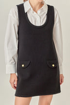 Scoop-Neck-Ärmelloses-Strick-Minikleid-Mit-Pattentaschen