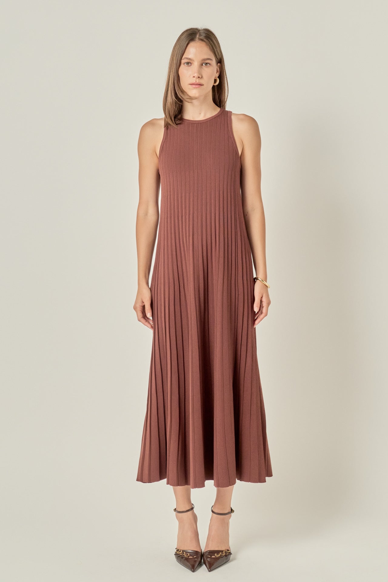 Round Neck Sleeveless Pleated A-Line Knit Midi Dress