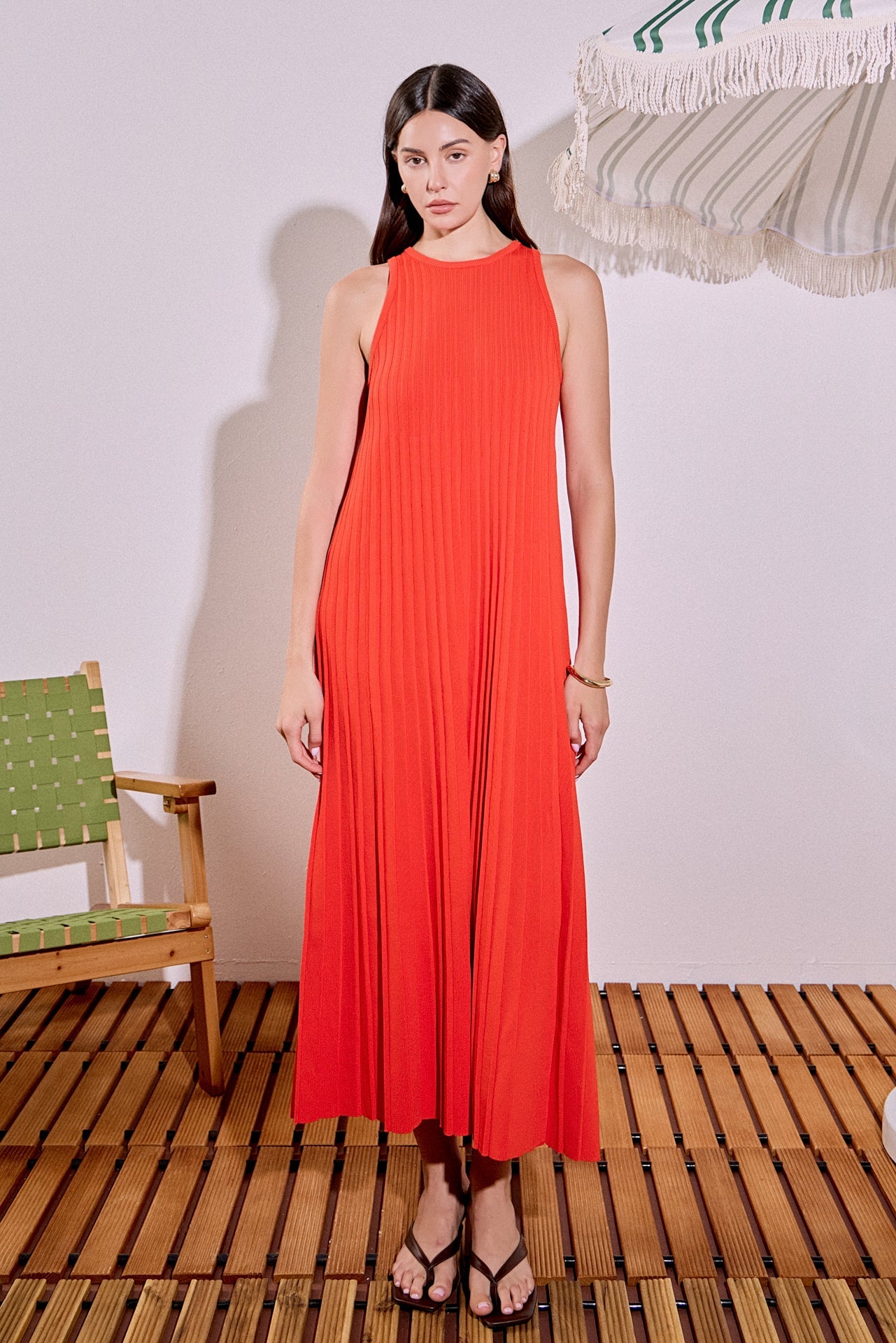 Round Neck Sleeveless Pleated A-Line Knit Midi Dress