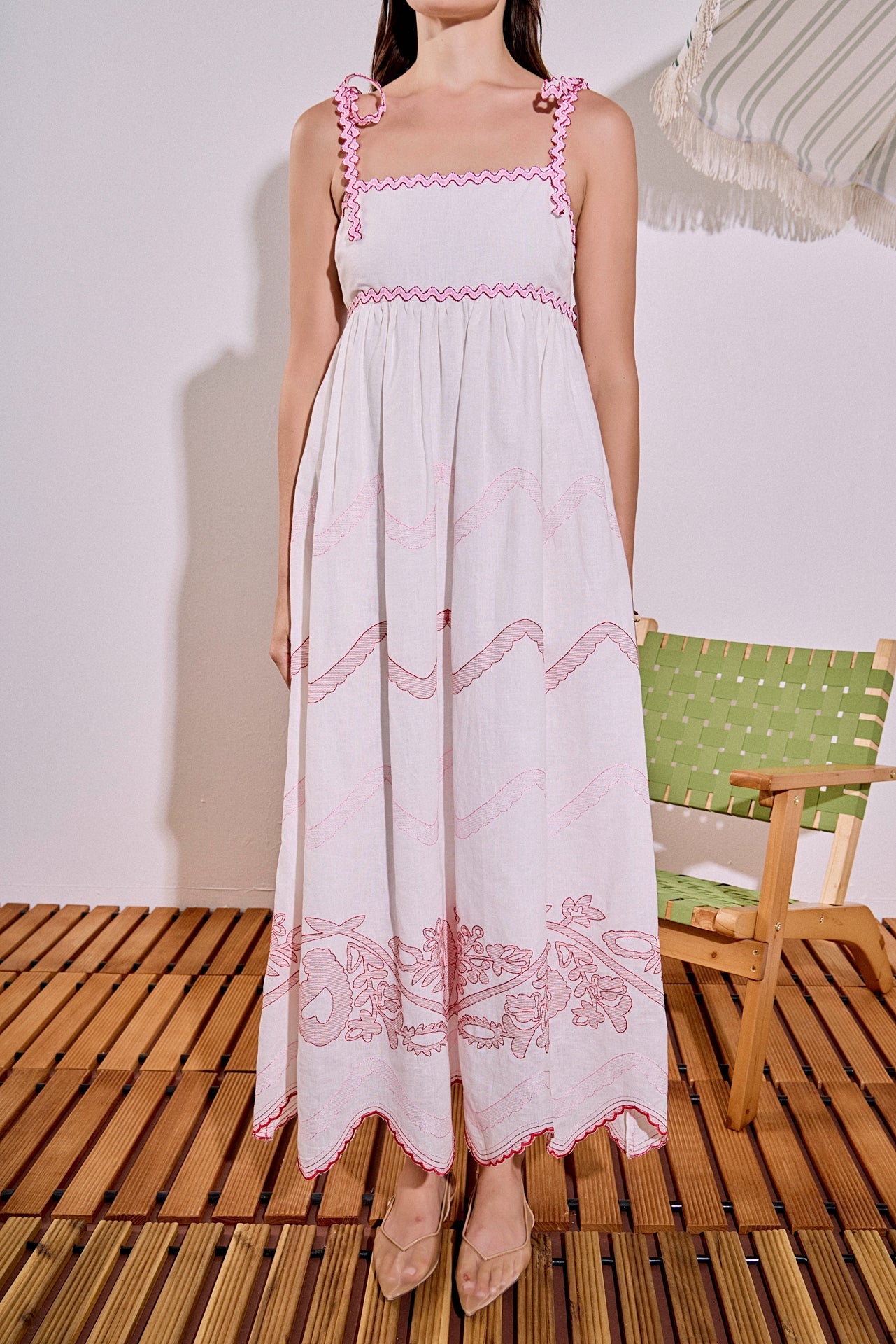 Floral Embroidered Sleeveless Relaxed Fit Maxi Dress
