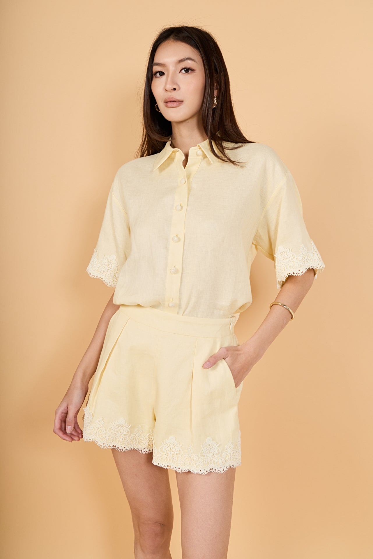 High-Waisted Linen Pleated Crochet Lace Cuff Shorts