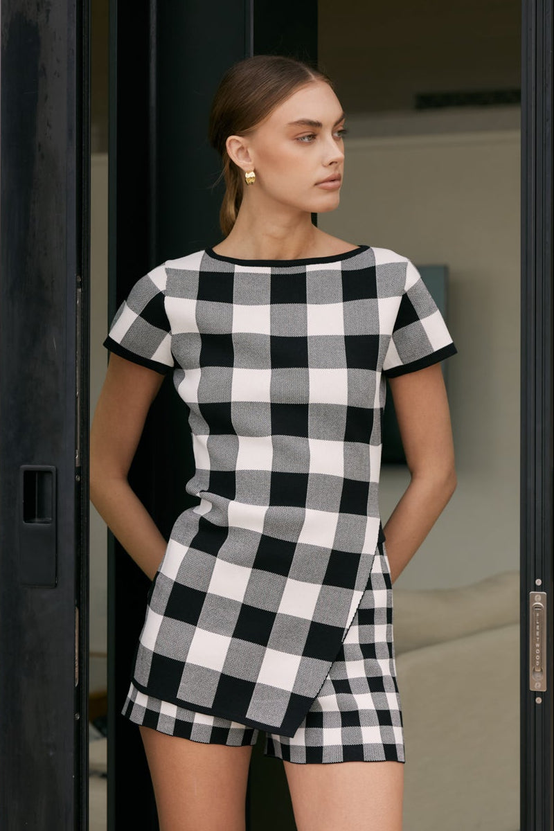 Buffalo Check Knit High-Waisted Pull-On Shorts