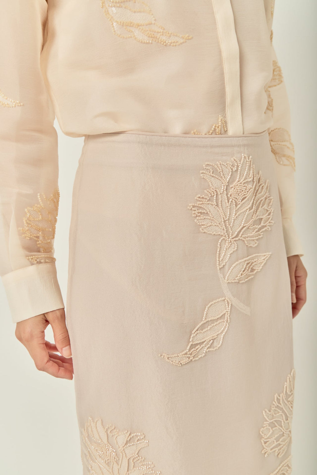 Beaded Floral H-Line Sheer Knee-Length Midi Skirt
