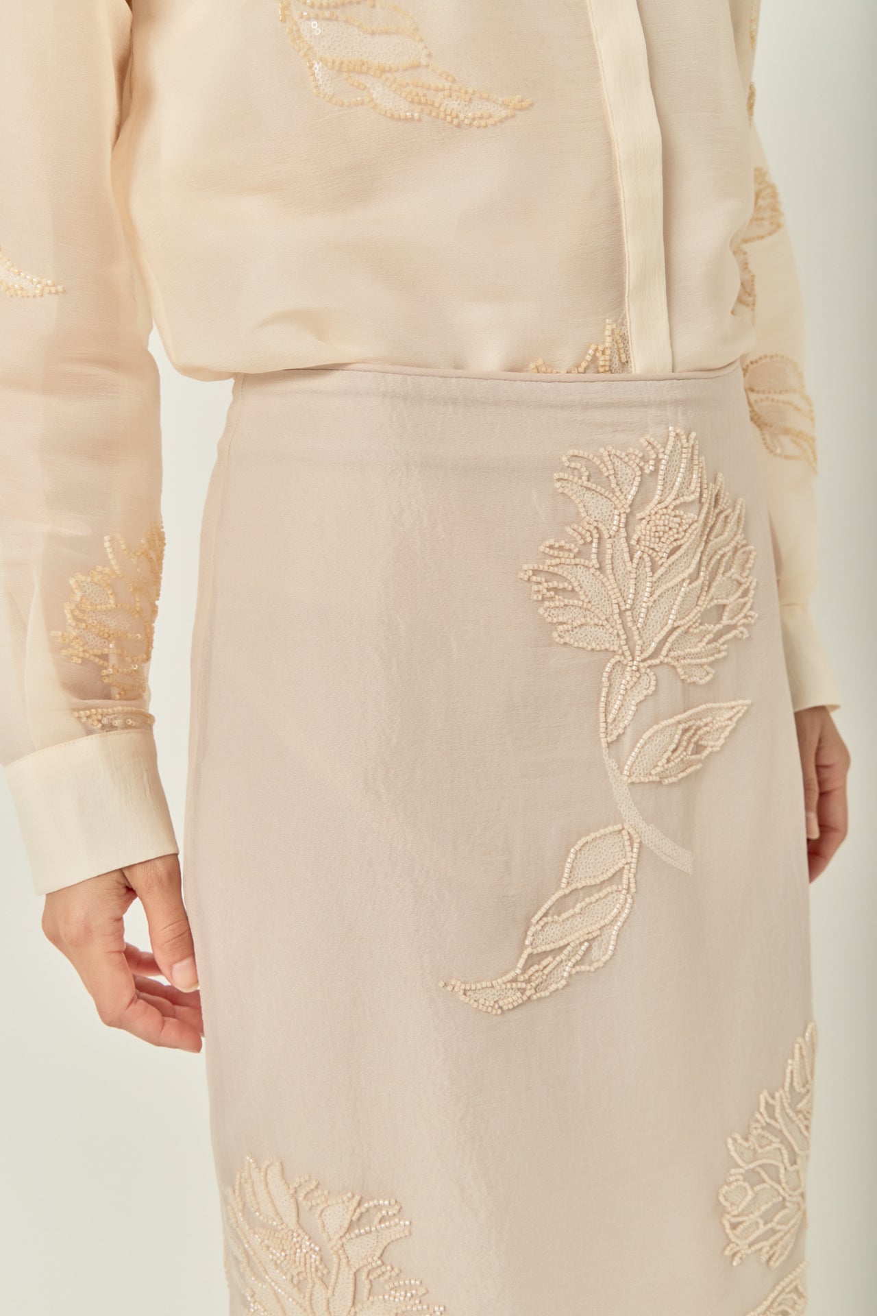 Beaded Floral H-Line Sheer Knee-Length Midi Skirt