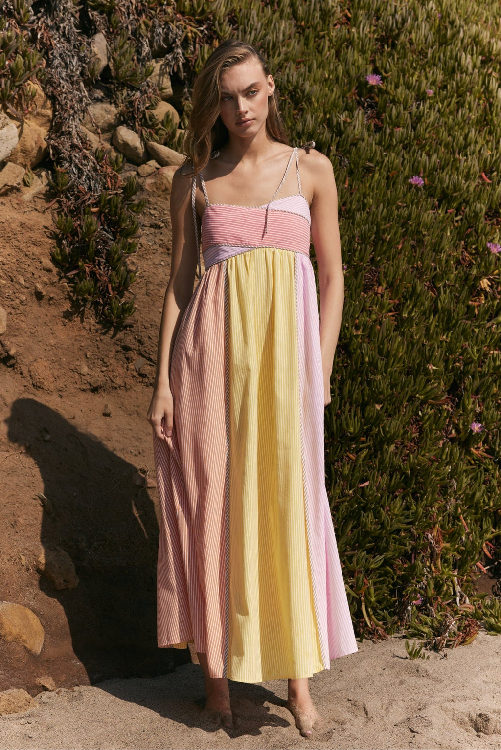 Colorblock Stripe Sweetheart Neck Tie-Strap Empire Waist Maxi Dress