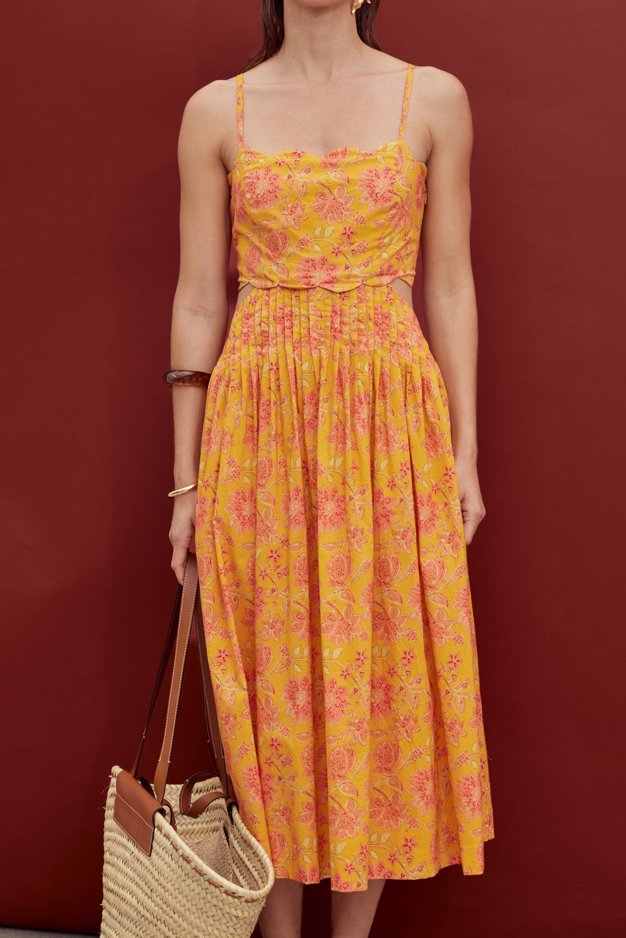 Floral Print Scallop Trim Fitted Bodice Smocked Back Midi Dress