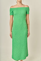 Ärmelloses Midikleid aus Bouclé-Strick mit Off-Shoulder und taillierter Passform